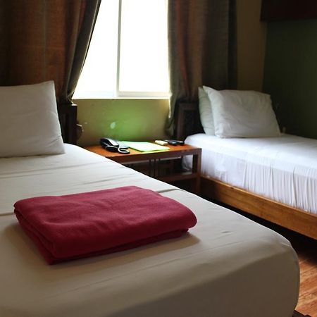 Purple Tree Bed & Breakfast Paranaque City Экстерьер фото